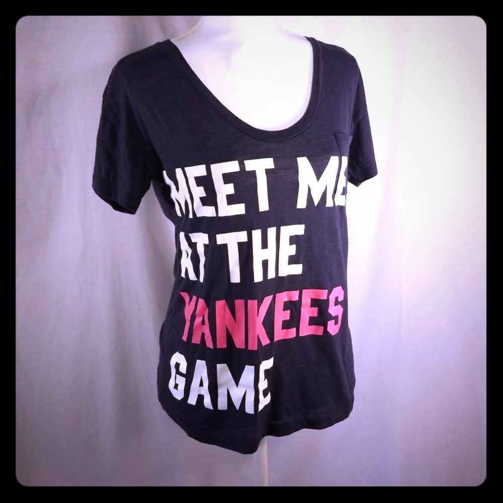 PINK Victoria's Secret XS Yankees T-shirt